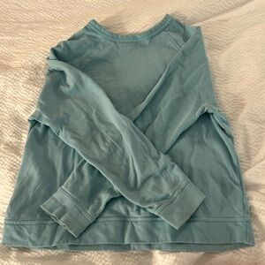 Universal Thread women’s sweatshirt